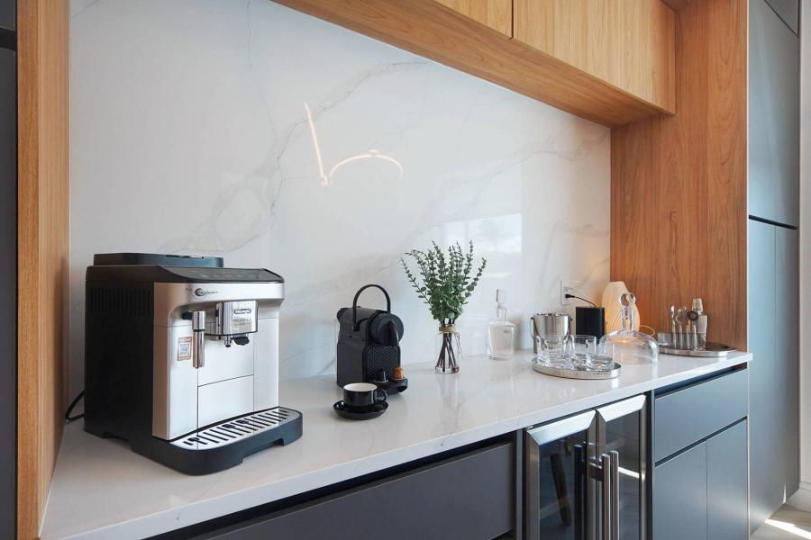 MLS_bh903_lg_pic45_1